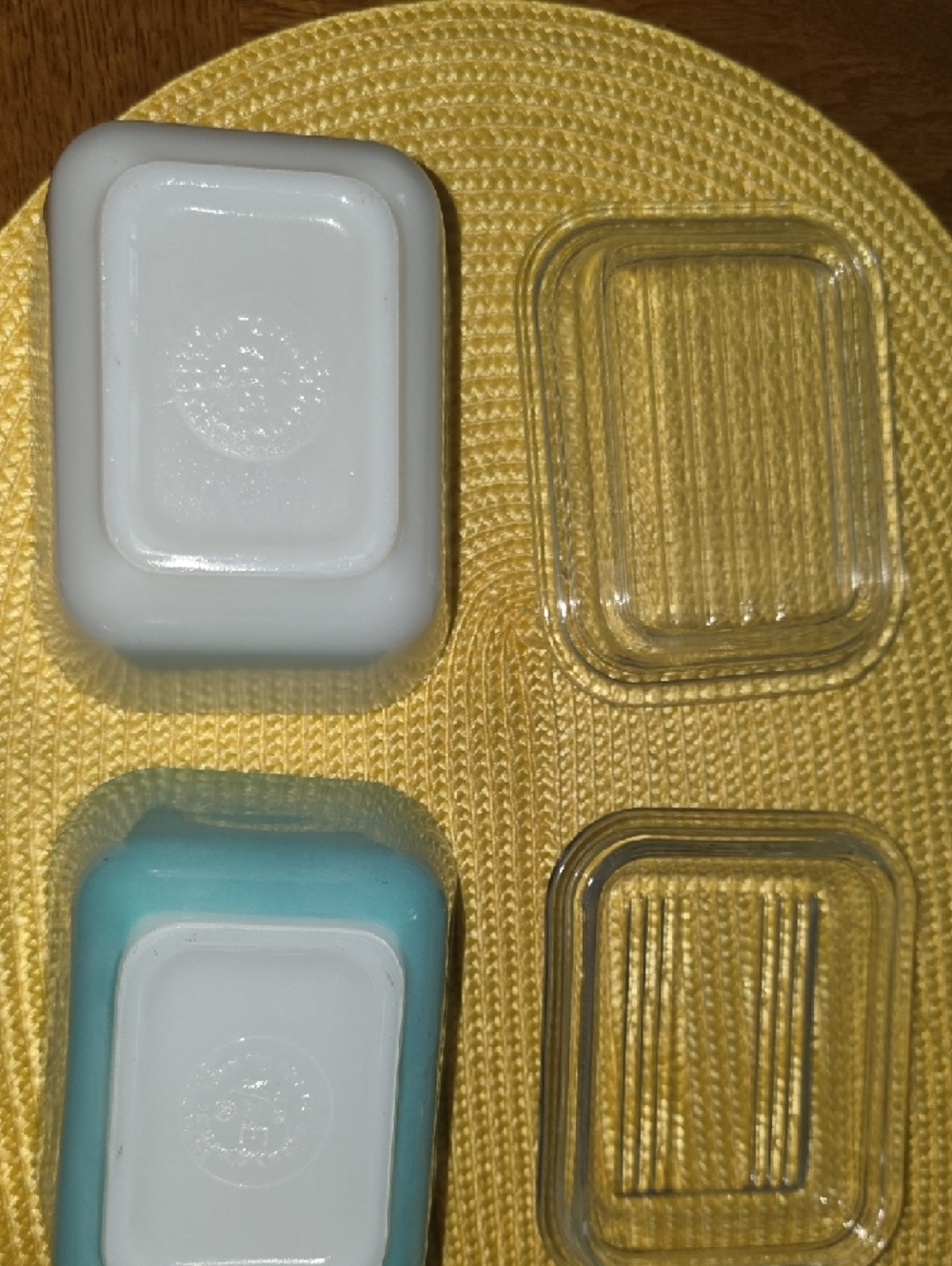 Vintage Turquoise & White PYREX refridgerator Dishes. - Picture 2 of 4